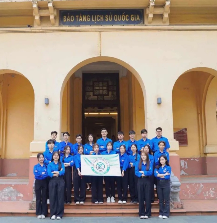 6 NGÀNH HỌC TẠI KHOA KINH TẾ VÀ QUẢN LÝ